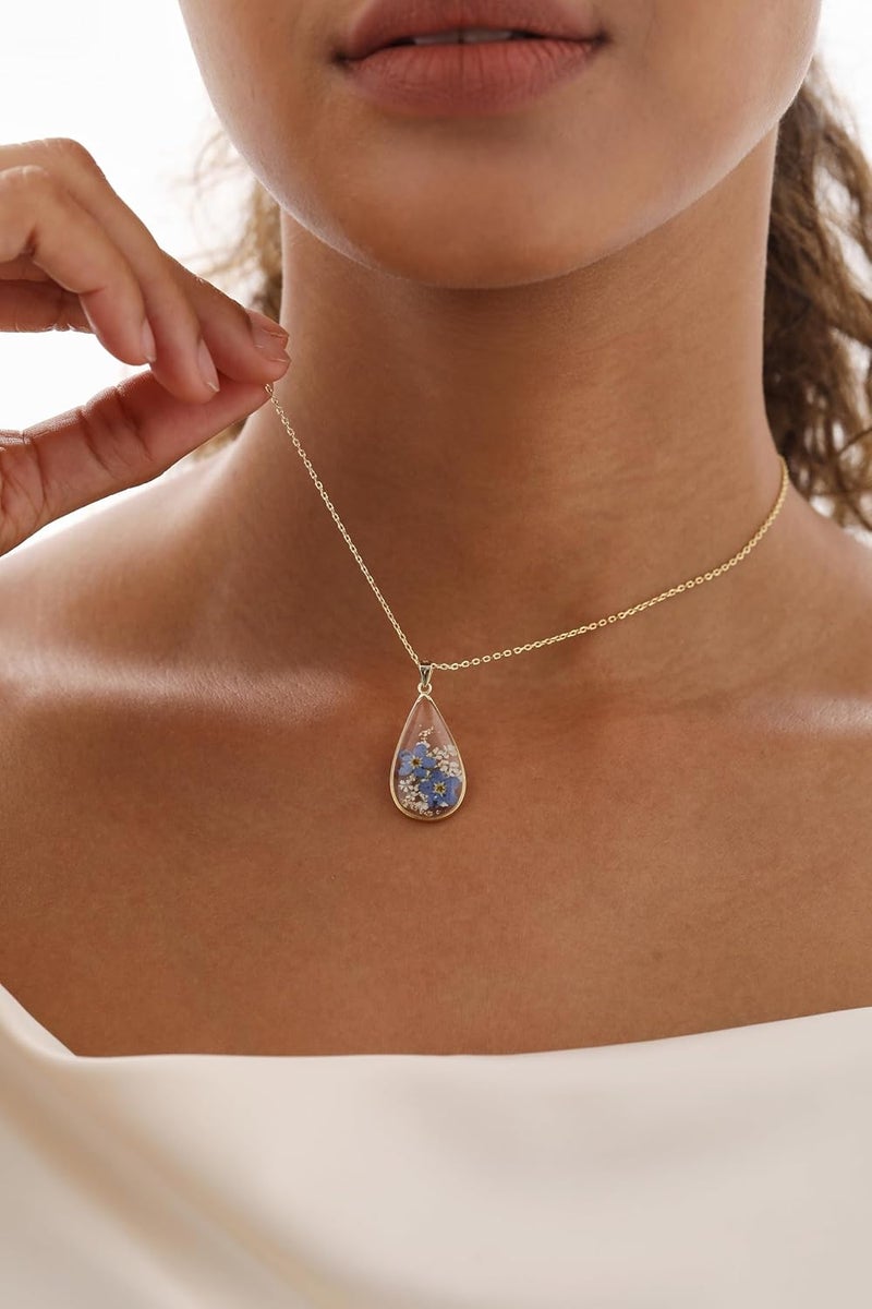 AUNTESIGN Store Forget-Me-Not and Queen Anne's Lace Pressed Wildflower Necklace | Birth Month Real Flower Necklace | Gold/Silver Pressed Flower Jewelry | Personalized Handmade Jewelry - Image 3